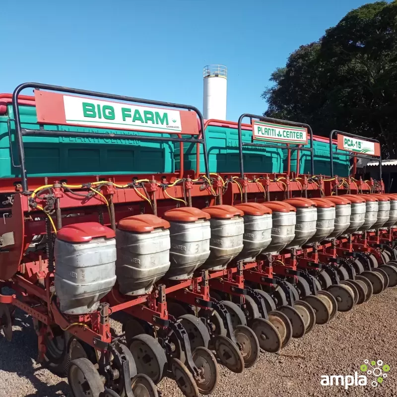 PLANTADEIRA PLANTICENTER BIG FARMER 15 PREMIER ANO 2011