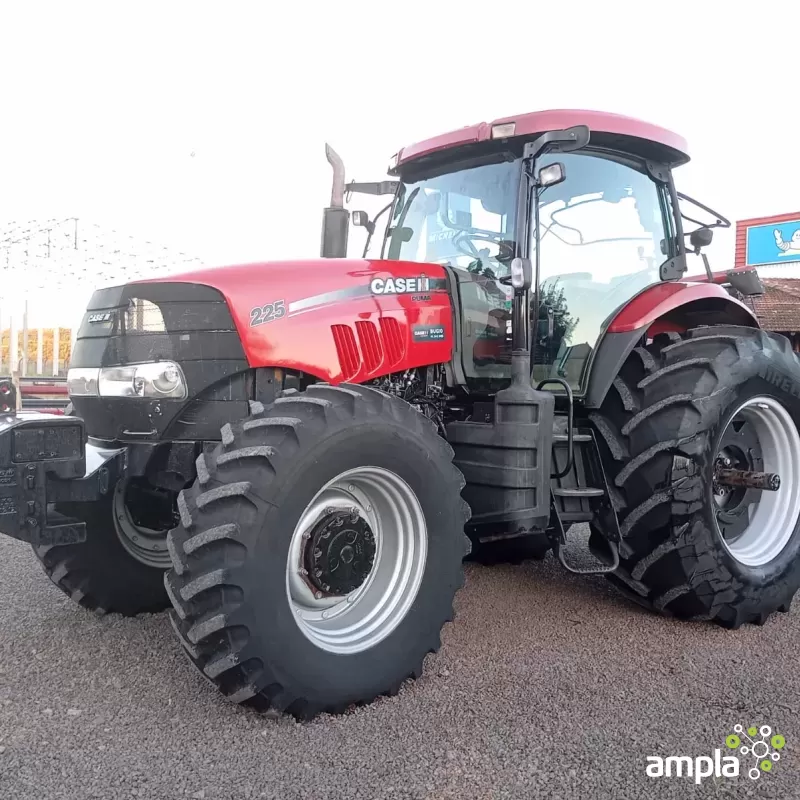 TRATOR CASE IH PUMA 225 ANO 2012 