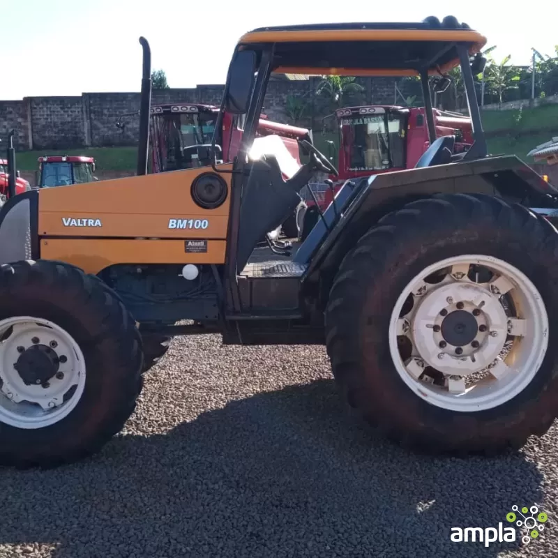 TRATOR VALTRA BM 100 ANO 2004 