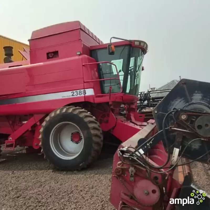 COLHEITADEIRA CASE IH AF 2388 ANO 2004